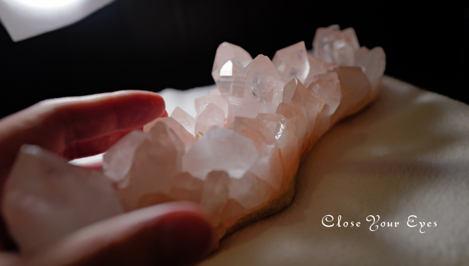 ヒマラヤ・クルバレー産水晶　０３（複数の水晶ポイントにレコードキーパー入り）