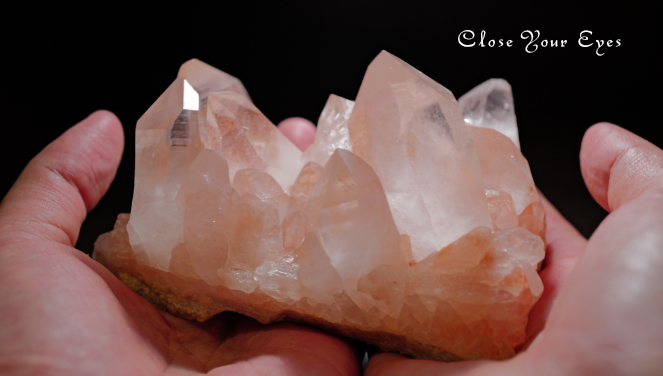 ヒマラヤ・クルバレー産水晶　０４（複数の水晶ポイントにレコードキーパー入り）