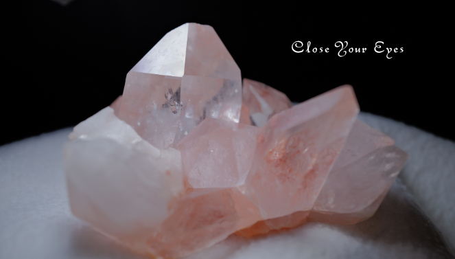 ヒマラヤ・クルバレー産水晶　０５