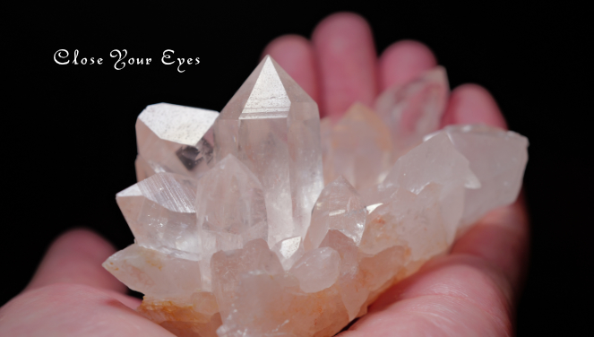 ヒマラヤ・クルバレー産水晶　０７