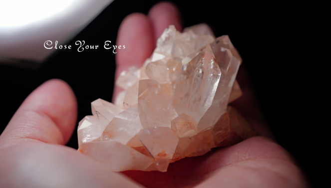 ヒマラヤ・クルバレー産水晶　１１