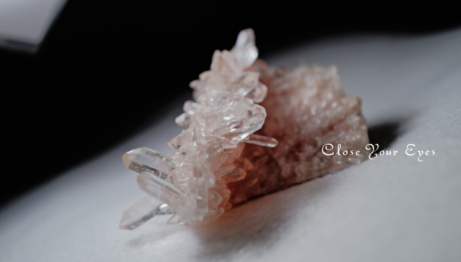 ヒマラヤ・クルバレー産水晶　１５