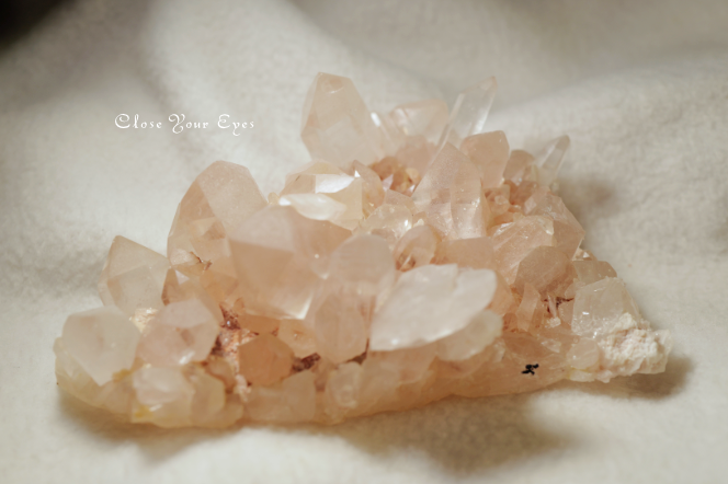 ヒマラヤ・クルバレー産水晶クラスター 35 天然石パワーストーン