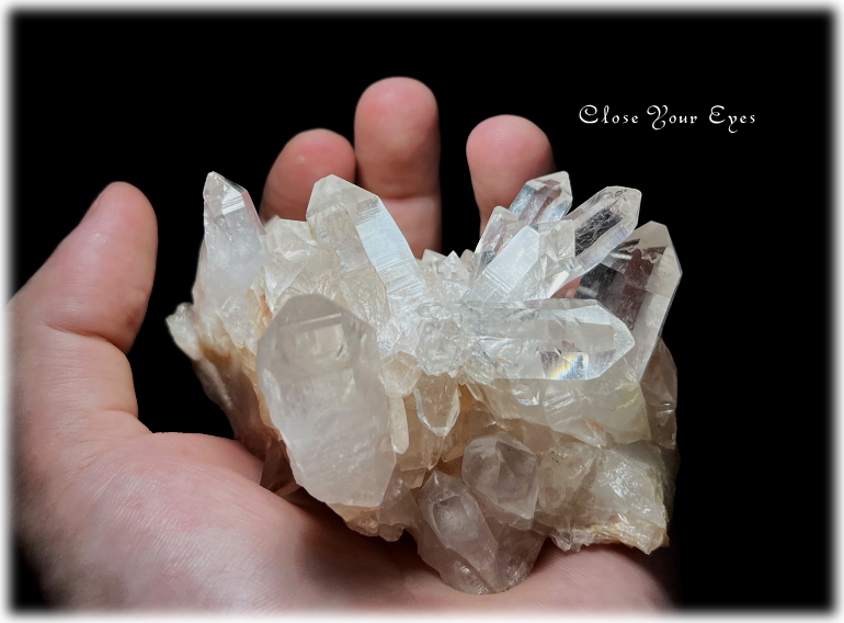 ヒマラヤ・マニカラン産水晶クラスター　０１