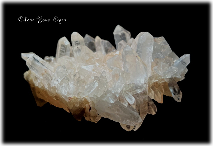 ヒマラヤ・マニカラン産水晶クラスター　０２