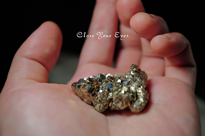 ペルー産 パイライト 13