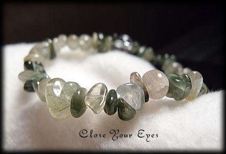 グリーンアクティノライト・イン・クォーツ　ラフブレス