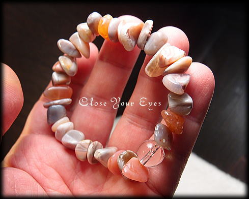 ハイパーエナジーブレスレット　ピンクボツワナめのう ラフ