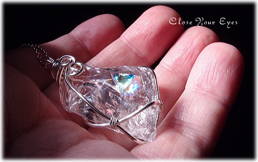 ブラシル・セラドカブラル産 レムリアンシードクリスタルの原石ペンダント  ０１