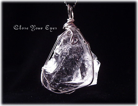 ブラシル・セラドカブラル産 レムリアンシードクリスタルの原石ペンダント ０３