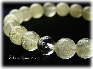 リビアン・グラス