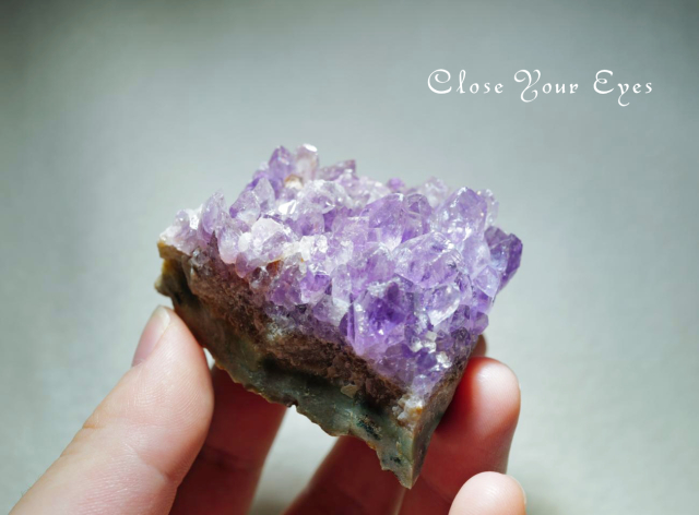 ウルグアイ産　アメシストクラスター　２２