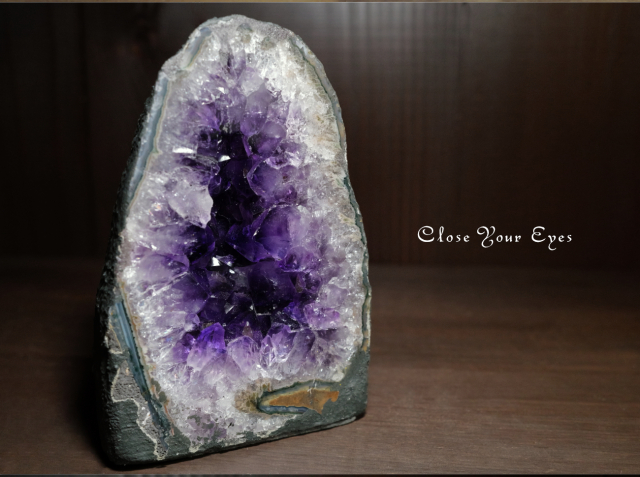 ウルグアイ産　アメシストドーム　０５