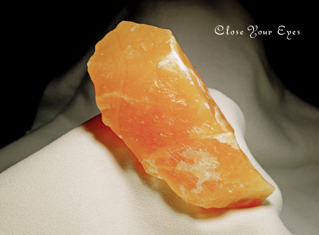 メキシコ産　オレンジカルサイト　０２