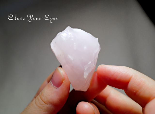 パワーストーン　天然石　ピンクカルサイト　エッグ型　164g　No.258 パワーストーン 天然石 ピンクカルサイト エッグ型 164g No.258