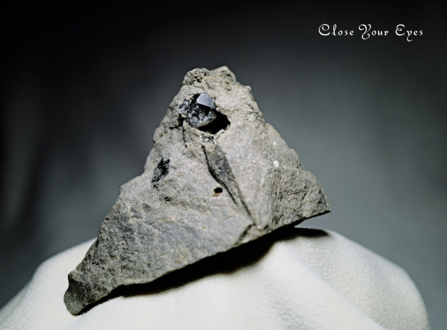 【原石】ハーキマーダイヤモンド母岩付-1 ニューヨーク ハーキマー産 クォーツ（ハーキマーダイヤモンド