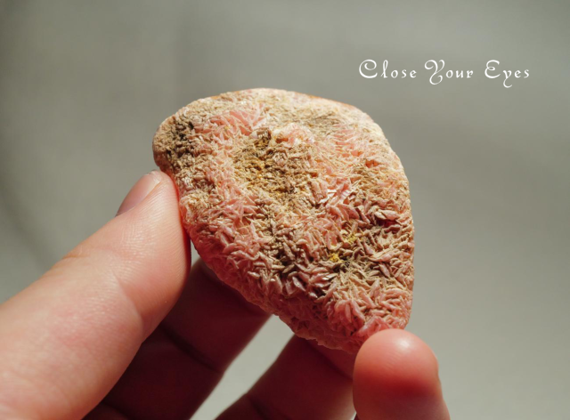 インカローズ　原石　０２　アルゼンチン産