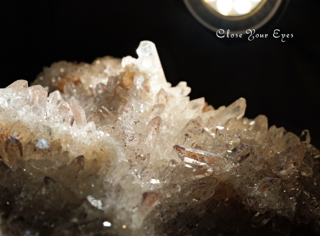 ヒマラヤ・クルバレー産水晶クラスター　３９