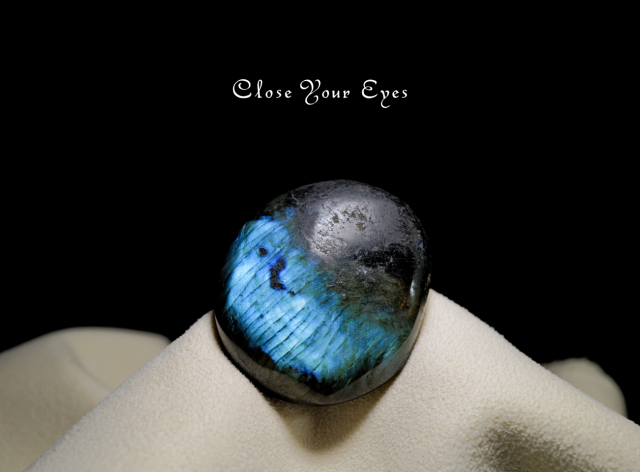 マダガスカル産　ラブラドライト・磨き石　１５