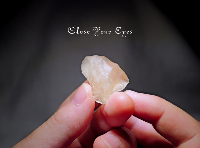 リビアンガラス 原石 04