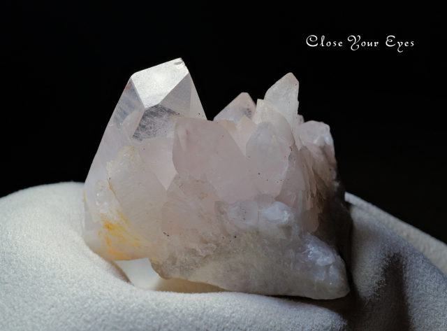 ヒマラヤ・マニカラン産水晶クラスター　７１