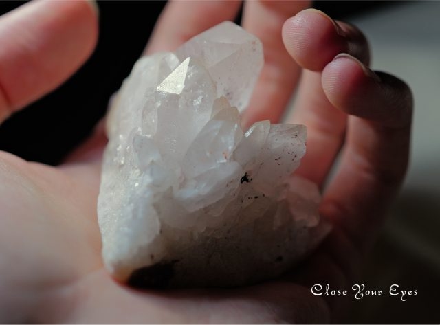 ヒマラヤ・マニカラン産水晶クラスター　７１