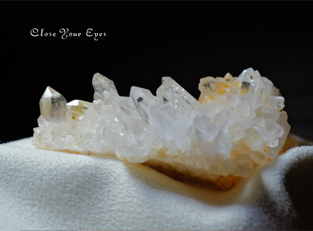 ヒマラヤ・マニカラン産水晶クラスター　７２