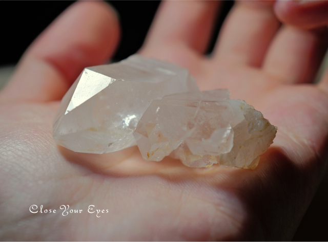 ヒマラヤ・マニカラン産水晶クラスター　７３