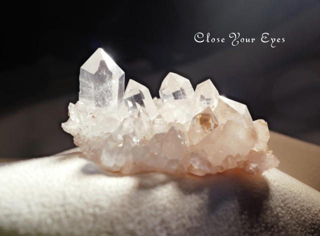 ヒマラヤ・マニカラン産水晶クラスター　７７