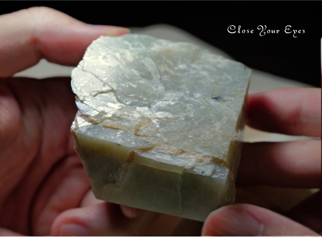 マダガスカル産　グリーンムーンストーン　０３