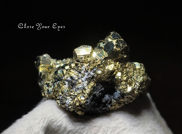 ペルー産　パイライト　０７