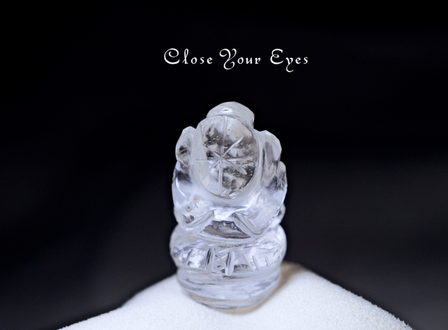 ガネーシュヒマール産水晶　彫り物　ガネーシャ像　０８