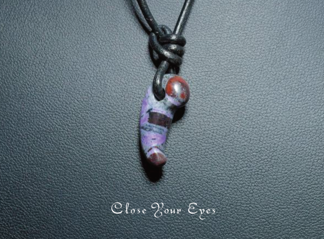 スギライト　勾玉　０１