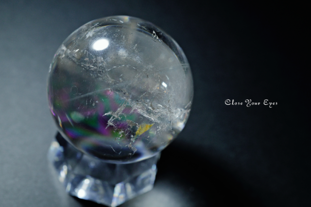 レインボー水晶　50mm　丸玉　０３