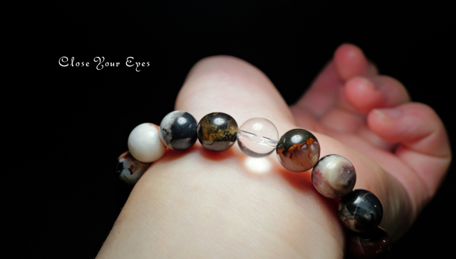 ハイパーエナジーブレス　ブラックスレイマン　１０ｍｍ　０２