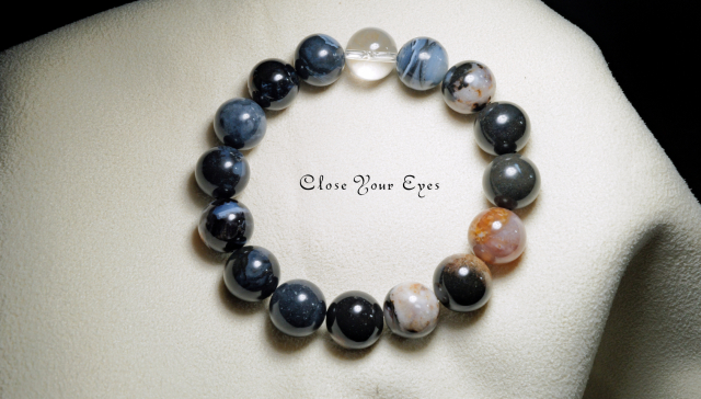 ハイパーエナジーブレス　ブラックスレイマン　１２ｍｍ　０２