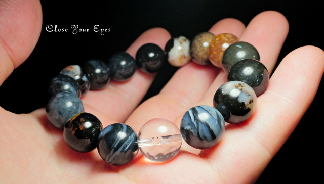 ハイパーエナジーブレス　ブラックスレイマン　１２ｍｍ　０２