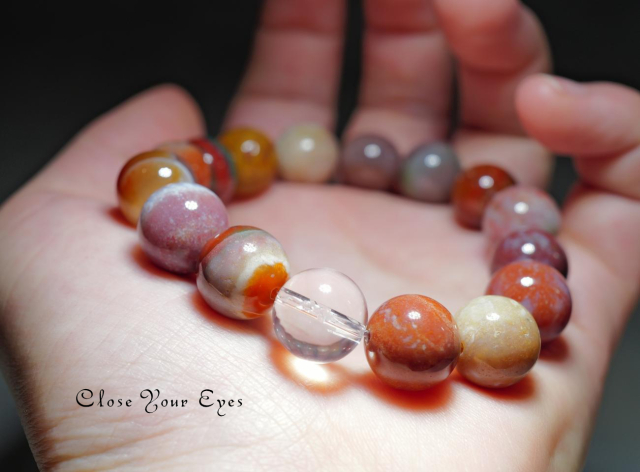 ハイパーエナジーブレス　レッドスレイマン　１２ｍｍ　０１