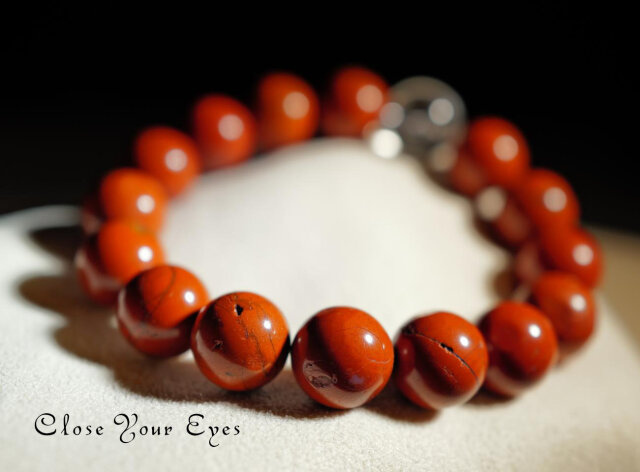 １２ｍｍエナジーブレス　国産石　佐渡の赤玉　０１