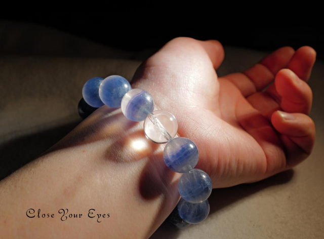 １４ｍｍエナジーブレス　バイカラーフローライト・ブルー　０２　オンリーワンブレス