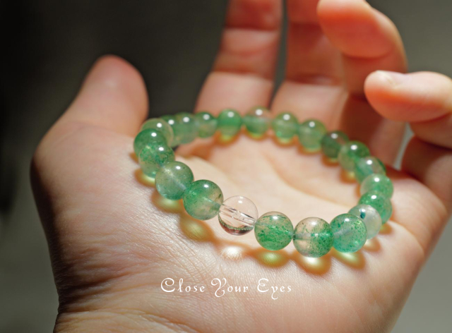 ８mmエナジーブレス　フックサイトinクォーツ　０２　オンリーワンブレス