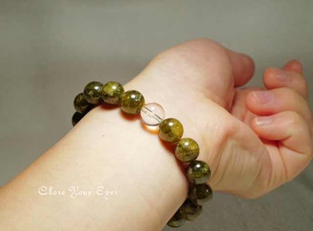 １０ｍｍエナジーブレス　グリーンガーネット　０２　オンリーワンブレス