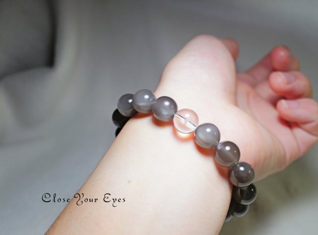 １０ｍｍエナジーブレス　グレームーンストーン　オンリーワンブレス