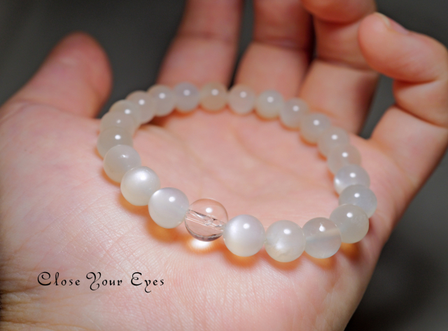 ８ｍｍエナジーブレス　ホワイトムーンストーン　オンリーワンブレス