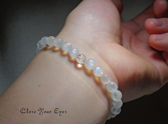 ６ｍｍエナジーブレス　ホワイトラブラドライト　０３　オンリーワンブレス