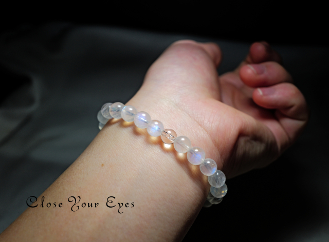 7mmエナジーブレス ホワイトラブラドライト 01 オンリーワンブレス