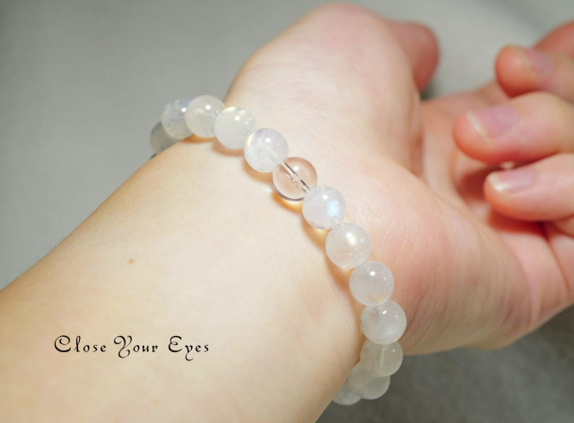 超ド迫力 特大 虹色ミネッセントホワイトアンダラ千層水紋フローライト丸玉第三の眼 超ド迫力 特大 虹色ミネッセントホワイトアンダラ千層水紋フロー