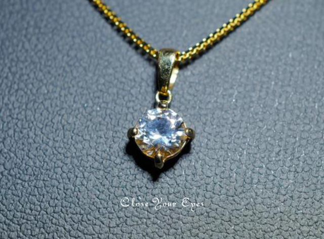 レアな石達　高品質フェナカイト　ペンダント