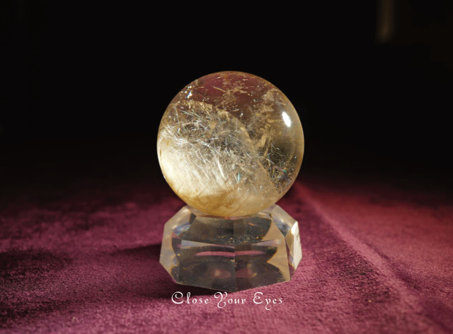 シルバールチルクォーツ（ラビットヘアールチル）46mm丸玉　レアな石達