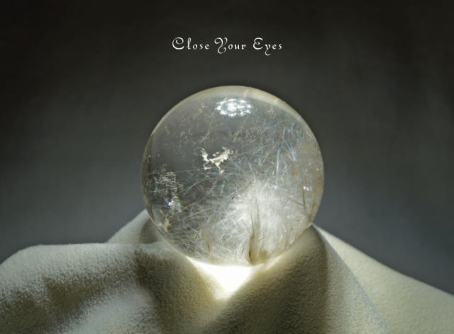 シルバールチルクォーツ（ラビットヘアールチル）46mm丸玉　レアな石達